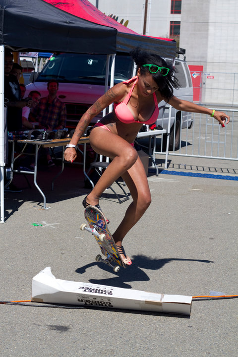 sexy skateboard girl